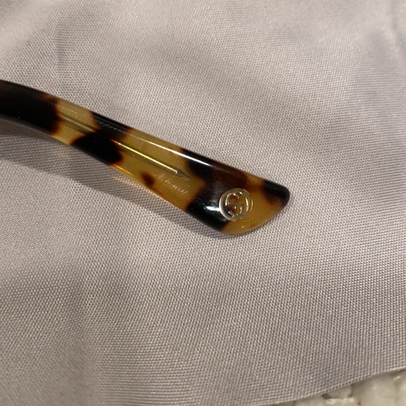 Gucci clear lens reading glasses with case - Picture 5 of 8